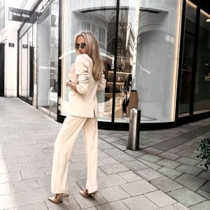 Komplet damski OLAVOGA TRACY 2026 - obrazek 11