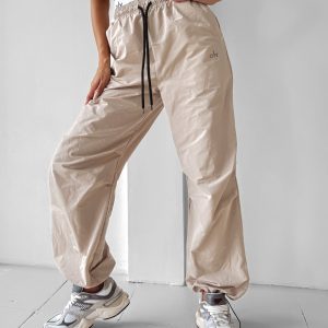 Spodnie damskie cargo  RAINY DAY OLAVOGA beżowe - obrazek 1